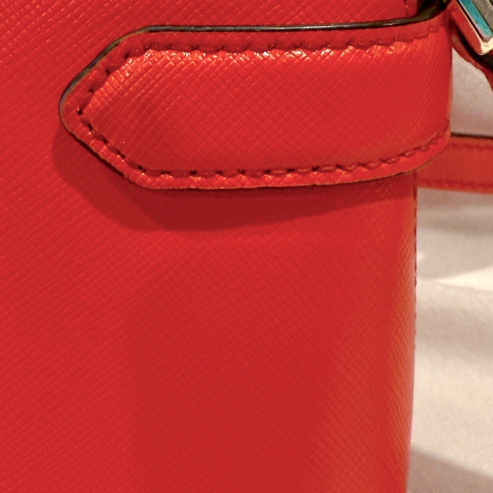 Kate Spade Gorgeous Eye Catching NWOT Staci Dome Crossbody Bag - Picture 6 of 14